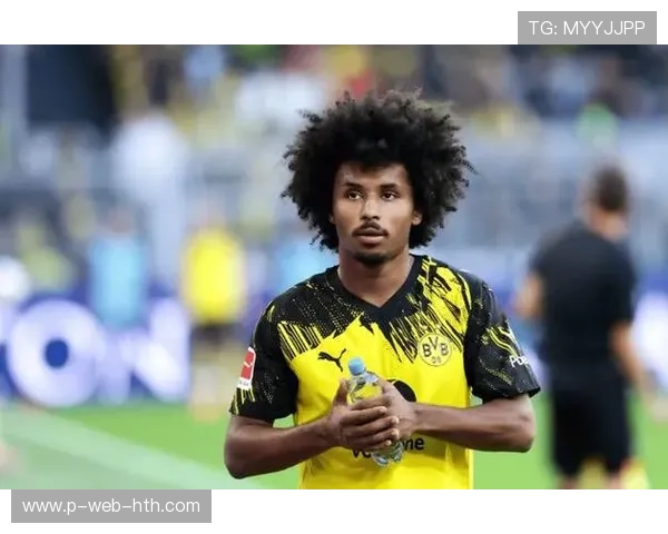 多特蒙德边路压制，阿德耶米完成突破